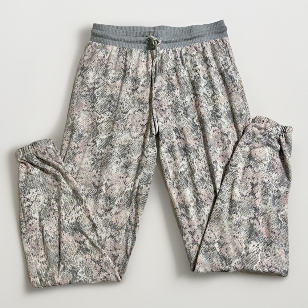 Snakeskin Print Lounge‎ Pants Gray Pink Drawstring Waist Cozy Joggers Small
